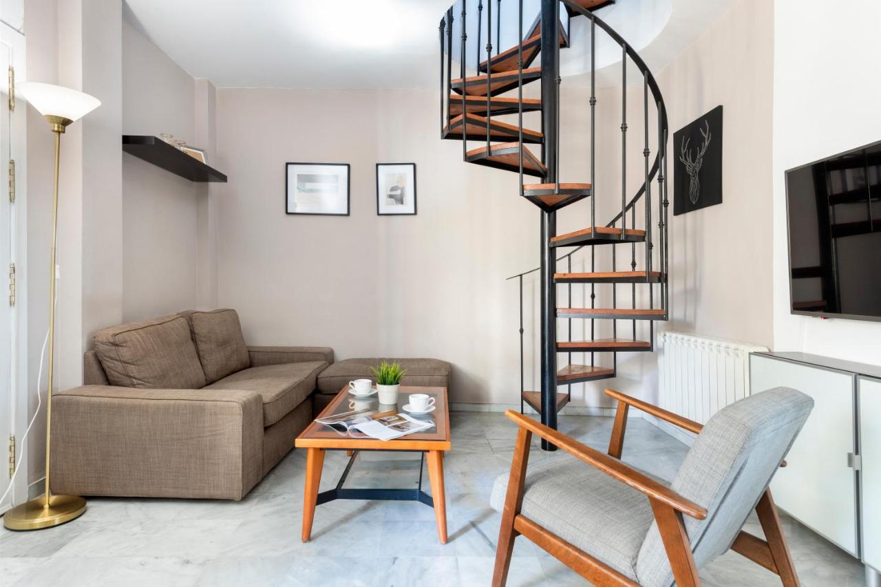 Apartamento Con Terraza En Sevilla Centro By Rent Me ภายนอก รูปภาพ